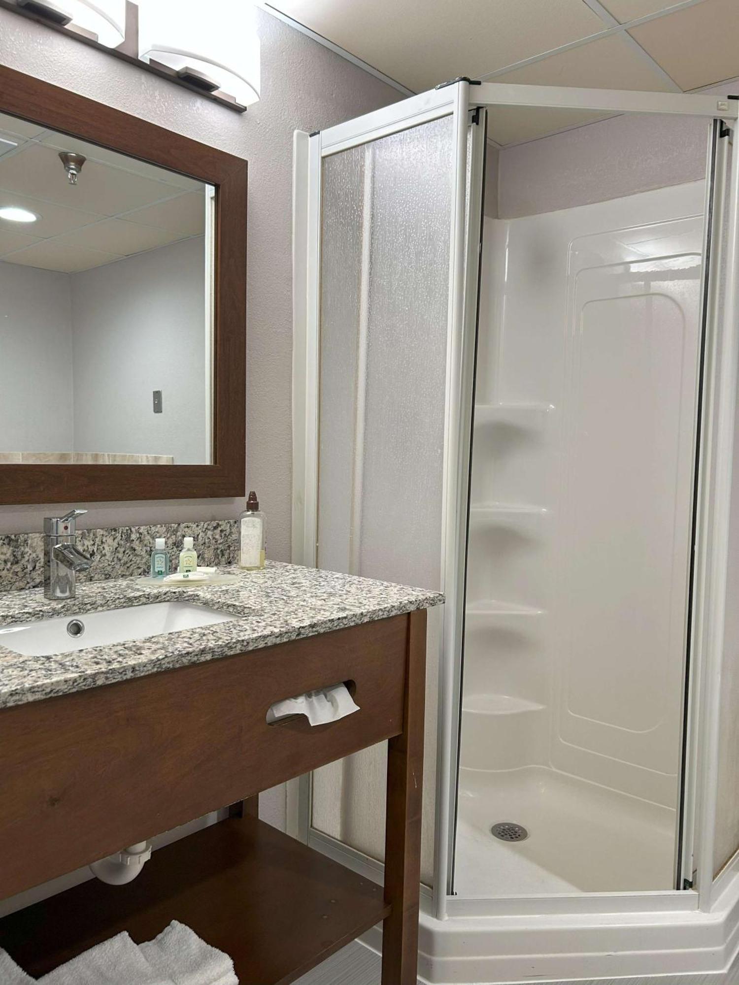 Quality Inn & Suites Tarboro - Kingsboro Экстерьер фото